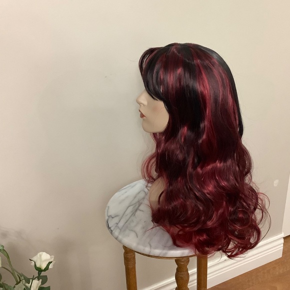 NEW Gorgeous Burgundy/Black Wig - Picture 3 of 11